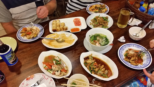 Dang restaurant patong phuket