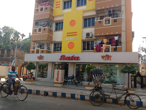 Bata Shoe Store, Under Nirmala Apartments, Chandannagar Station Rd, 712136, Fatokgora, Last French Colony, Kolupukur Panchanantala, Chandannagar, West Bengal 712136, India, Shoe_Shop, state WB