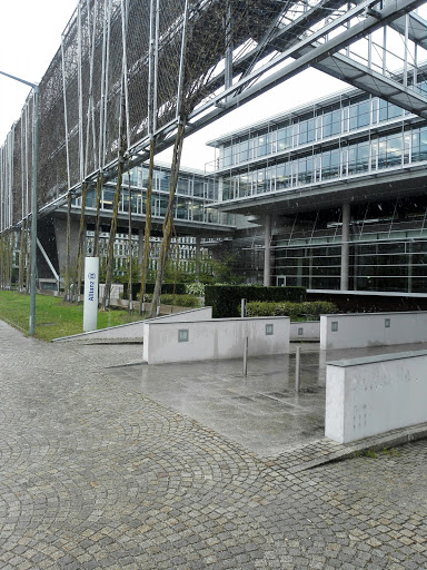 Allianz Versicherungs-AG
