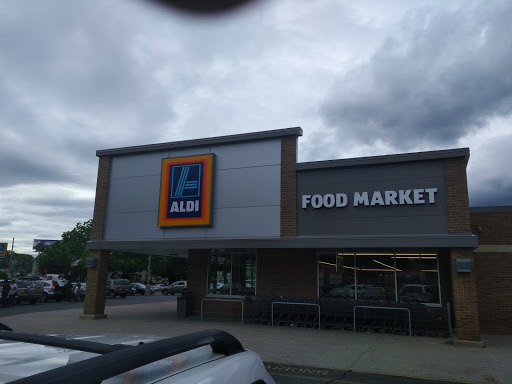 Supermarket «ALDI», reviews and photos, 62 Chase Ave, Waterbury, CT 06704, USA