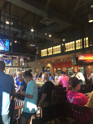 American Restaurant «Old Chicago Pizza and Taproom», reviews and photos, 8251 North Booth Avenue, Kansas City, MO 64158, USA