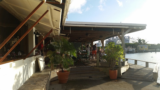 Chesterfields Restaurant & Bar
