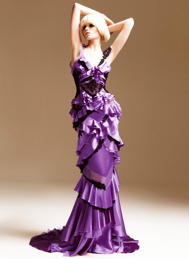 Burst in Style: Abbey Lee Kershaw Stunning Versace S/S 2011 Lookbook