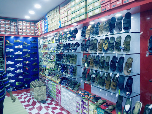 Shoe World Manvi, Brigade Tower Basva circle, OPP BASVAPRABU HOSPITAL, Manvi, Karnataka 584123, India, Shoe_Shop, state KA