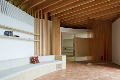 Ruang Keluarga 4 Gorgeous House in a Hill by Cell Space Architects 8 600x400 Rumah Indah Di Lereng Bukit