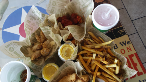 Chicken Wings Restaurant «Wingstop», reviews and photos, 3686 E Main St, Whitehall, OH 43213, USA