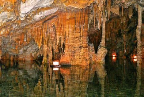 The Glyfada Cave at Diros