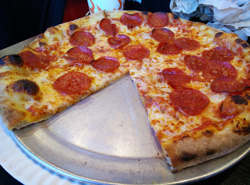 Pizza Restaurant «1000 Degrees Neapolitan Pizzeria», reviews and photos, 640 Commons Way #4282, Bridgewater, NJ 08807, USA