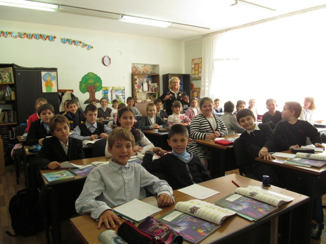 Travel Blog: Europe Pilgrimage: Wonderful schools in Chisinau, Moldova