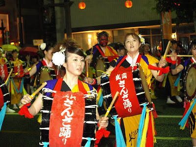 岩手 盛岡 さんさ祭り 太鼓と美人 みちのく通リズム 未知国ツーリズム