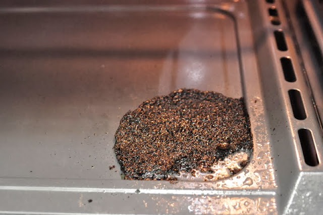 How To Clean Burnt Sugar From The Oven  