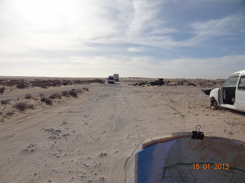 Por Marrocos e Mauritãnia, a queimar Pneu e Gasolina  - Página 3 DSC05911