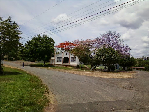 photo of Iglesia Catolica de Cabuya de Parita