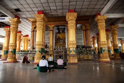 Photos of PhaYar Gyi(The Great Buddha Image)