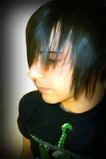 Mens Emo Hairstyles Pictures - Teen Emo Hairstyle Ideas