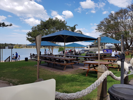 Shaws Bay Hotel