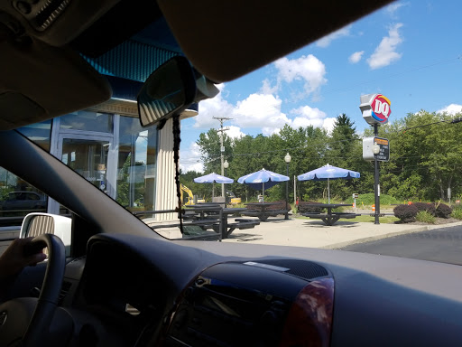 Fast Food Restaurant «Dairy Queen Grill & Chill», reviews and photos, 9700 Hazelton-Etna Rd SW, Pataskala, OH 43062, USA