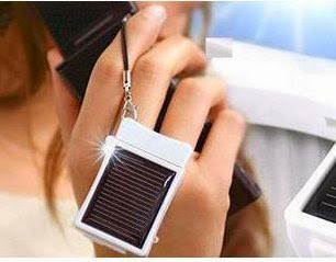  MD966 600mAh Elegant Mini Solar Charger for Mobile Phones / MP4 / iPod / Digital Camera / PDA White