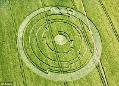 Easy As Pi Astrophysicist Solves Riddle Of Britain Most Complex Crop Circle
