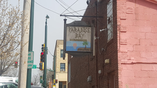 Bar & Grill «Paradise Bay Bar & Grill», reviews and photos, 105 W 10th St, Lockport, IL 60441, USA