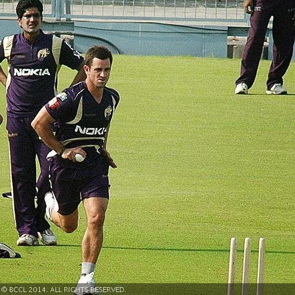 Kolkata Knight Riders bagged allrounder Ryan Ten Doeschate for Rs 1 crore. 
