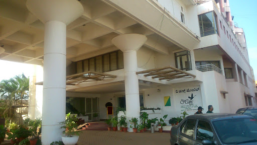 The Hans Hotel, PB Rd, Vidya Nagar, Hubballi, Karnataka 580031, India, Indoor_accommodation, state KA