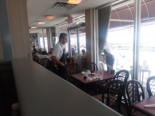 Seafood Restaurant «Cafe Beach Club», reviews and photos, 1282 Boardwalk, Ocean City, NJ 08226, USA