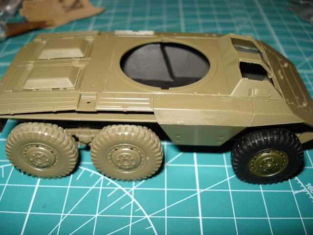 U.S. M8 Greyhound Armored Car - 1/48 - Tamiya - Page 2 DSC09344