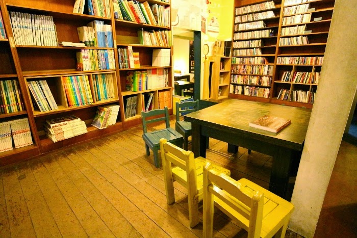 【花蓮 . 咖啡】時光二手書屋 / 老房子與二手書 - kafkalin.com