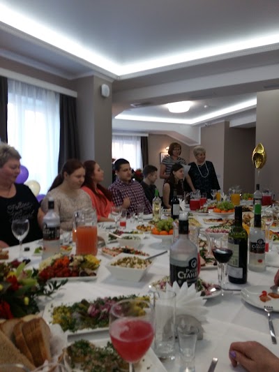 Photos of Gostinitsa Gatchina