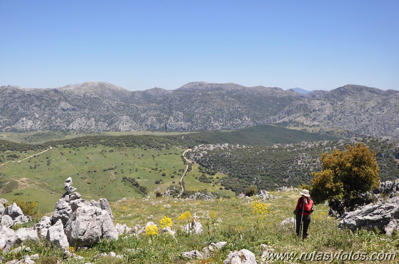 Subida al Caillo desde Villaluenga