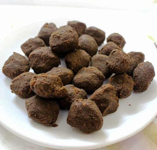 Chocolate Truffle Bites Recipe | No Bake Cookie (Biscuit) Truffles