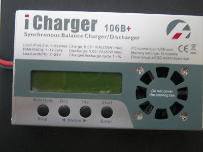 14 - Le chargeur électrique intelligent (plomb, lithium,NiMh...) + balance board Chargeur_1