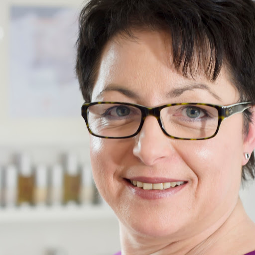 Skin Care Kosmetikinstitut Karin Coutandin