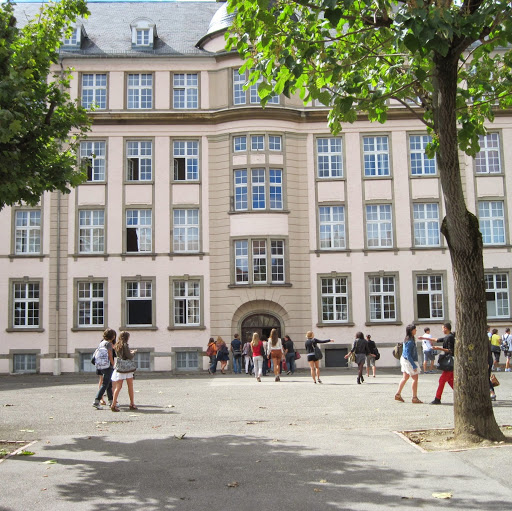 Lycée Lambert logo