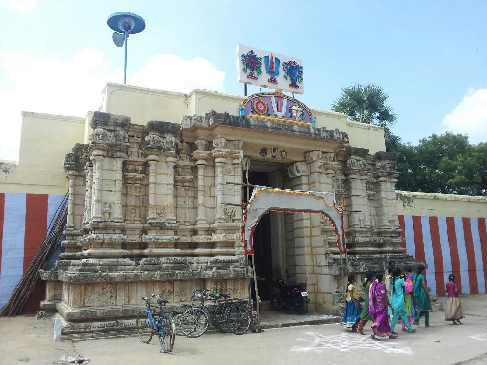 Sri Kaisina Vendha Perumal Temple (Thirupulingudi) Tirunelveli - Divya Desam 73 Sri Kaisina Vendha Perumal Temple (Thirupulingudi) Tirunelveli - Divya Desam 73