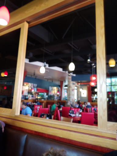 Hamburger Restaurant «Red Robin Gourmet Burgers», reviews and photos, 7821 State Highway N, Dardenne Prairie, MO 63368, USA