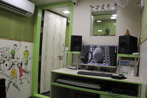 Om Sai Recording Studio, 917/22, BMCC Rd, Deccan Gymkhana, Pune, Maharashtra 411004, India, Recording_Studio, state MH