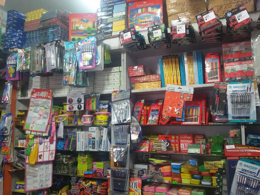 Lucky Books And Stationery, No.62/63, Kutchery Rd, Mylapore, Chennai, Tamil Nadu 600004, India, Stationery_Shop, state TN