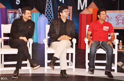 (L-R) Esteemed guests: Anil Kapoor, Prasoon Joshi and Sachin Tendulkar during 'Support My School' Telethon '13, held in Mumbai on February 3, 2013. (Pic: Viral Bhayani)