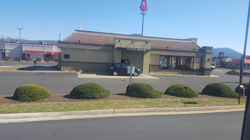 Mexican Restaurant «Taco Bell», reviews and photos, 330 W Reservoir Rd, Woodstock, VA 22664, USA