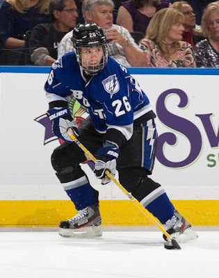 lightning_dec31_hurricanes7.jpg