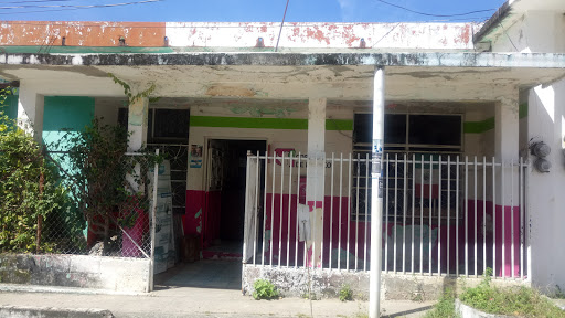 Correos de México / Pijijiapan, Chis., 5a. Norte 5 4a Poniente 5, Centro, 30541 Pijijiapan, Chis., México, Servicio postal | CHIS