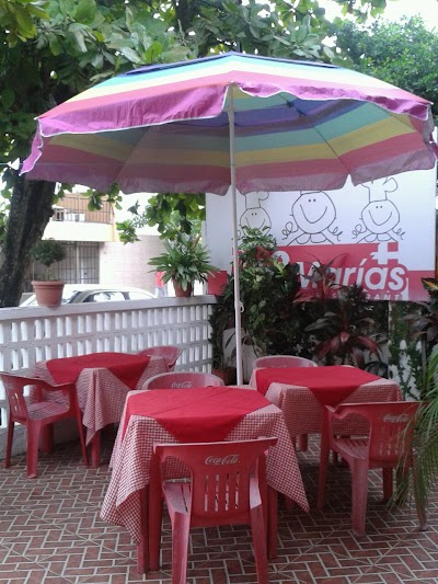 Photos of Las Tres Mar&iacute;as