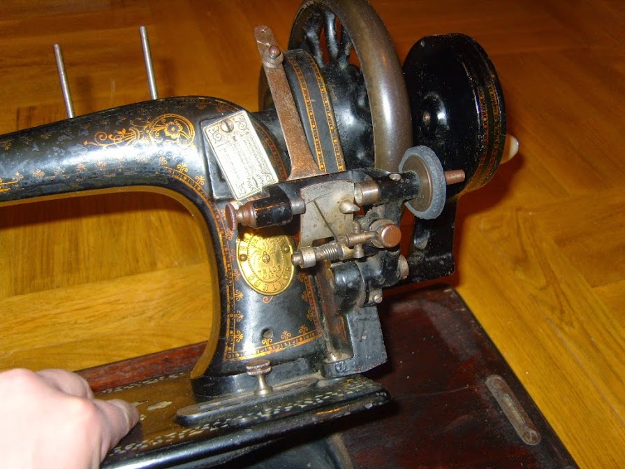 Швейные машины старого образца