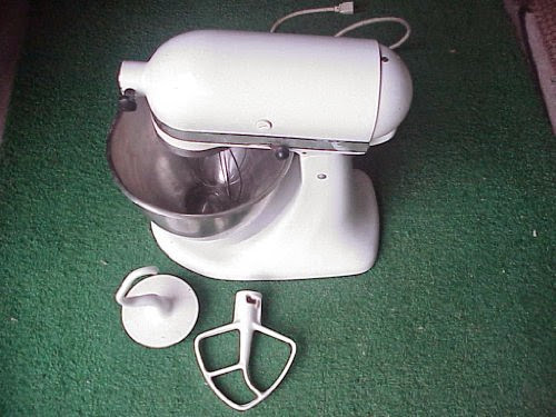  KITCHEN 4 1/2 QUART MIXER