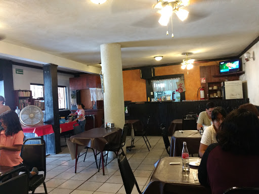Restaurante Tsuru, Calle Rio Queretaro 22, La Sierrita, 76137 Santiago de Querétaro, Qro., México, Restaurante sushi | QRO