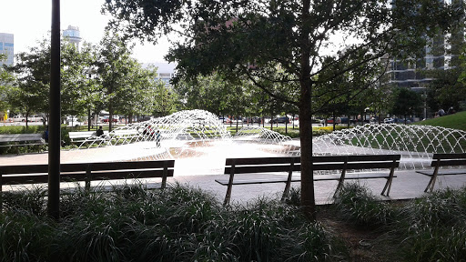 Park «Belo Garden», reviews and photos, 14 Main St & Griffin St. & Commerce St., Houston, TX 77002, USA