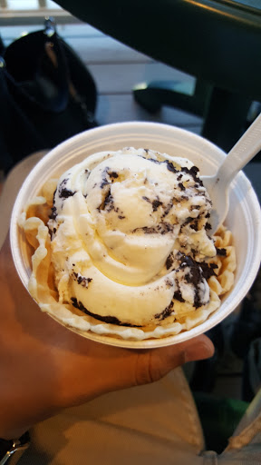 Ice Cream Shop «Somerset Creamery - Somerset», reviews and photos, 146 County St, Somerset, MA 02726, USA