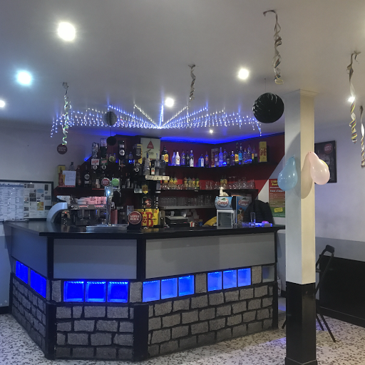 Café-Bar, Rôtisserie, Churrasqueira : L'olivier de Santulhão